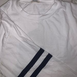 BRANDY MELVILLE LONG SLEEVE🤍💙